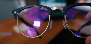 صاپتیک استور عینک کار با کامپیوتر و موبایل