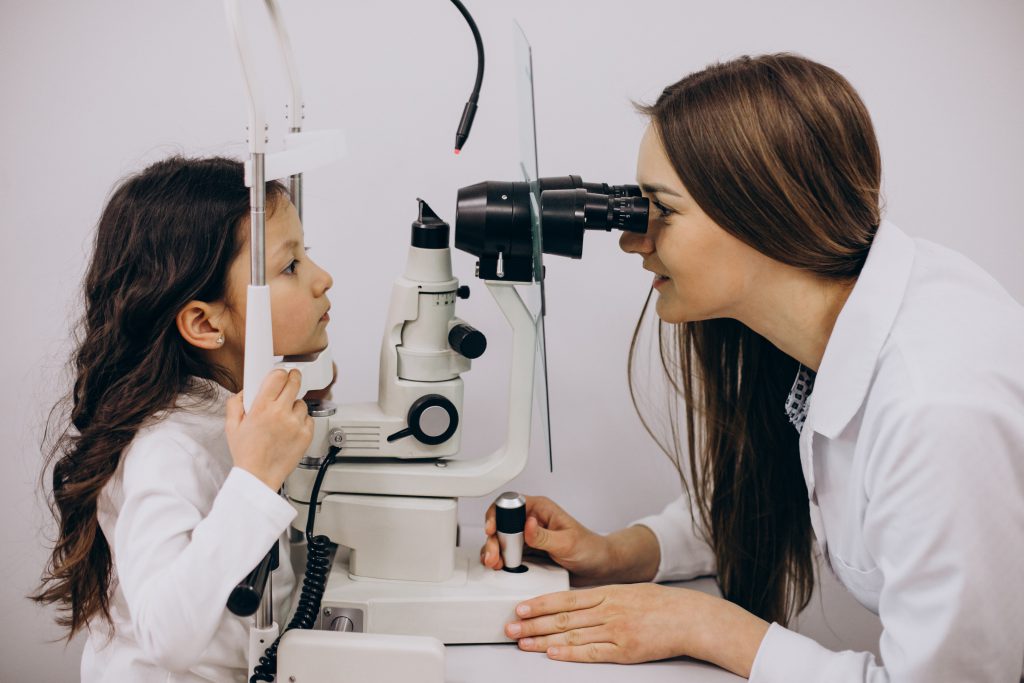  تفاوت چشم پزشکی کودکان با بزرگسالان