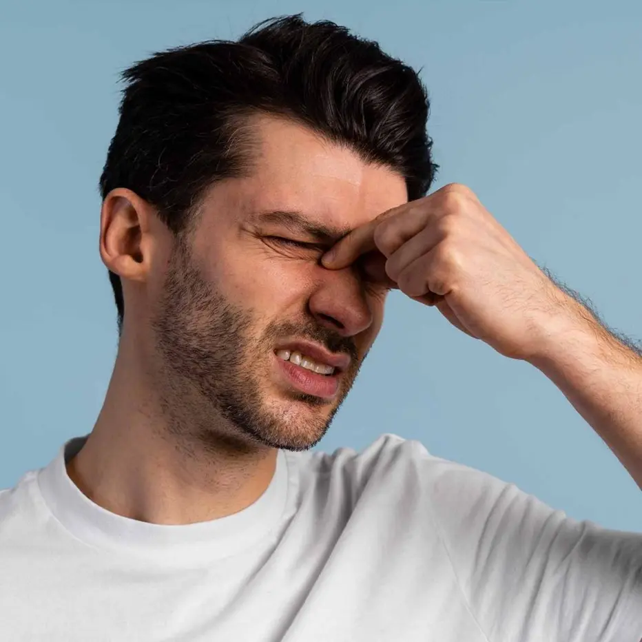 بهترین لنز برای چشمهای حساس چیست؟ 2 لنز برای خشکی چشم